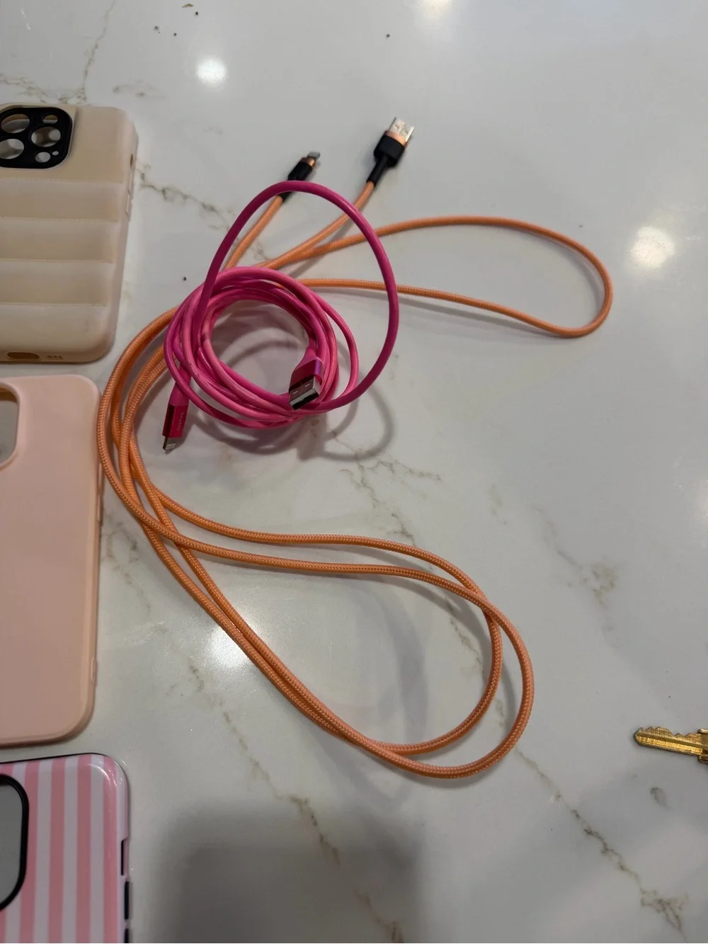 18 Assorted IPhone 13 Pro phone cases and 2 free charger cords